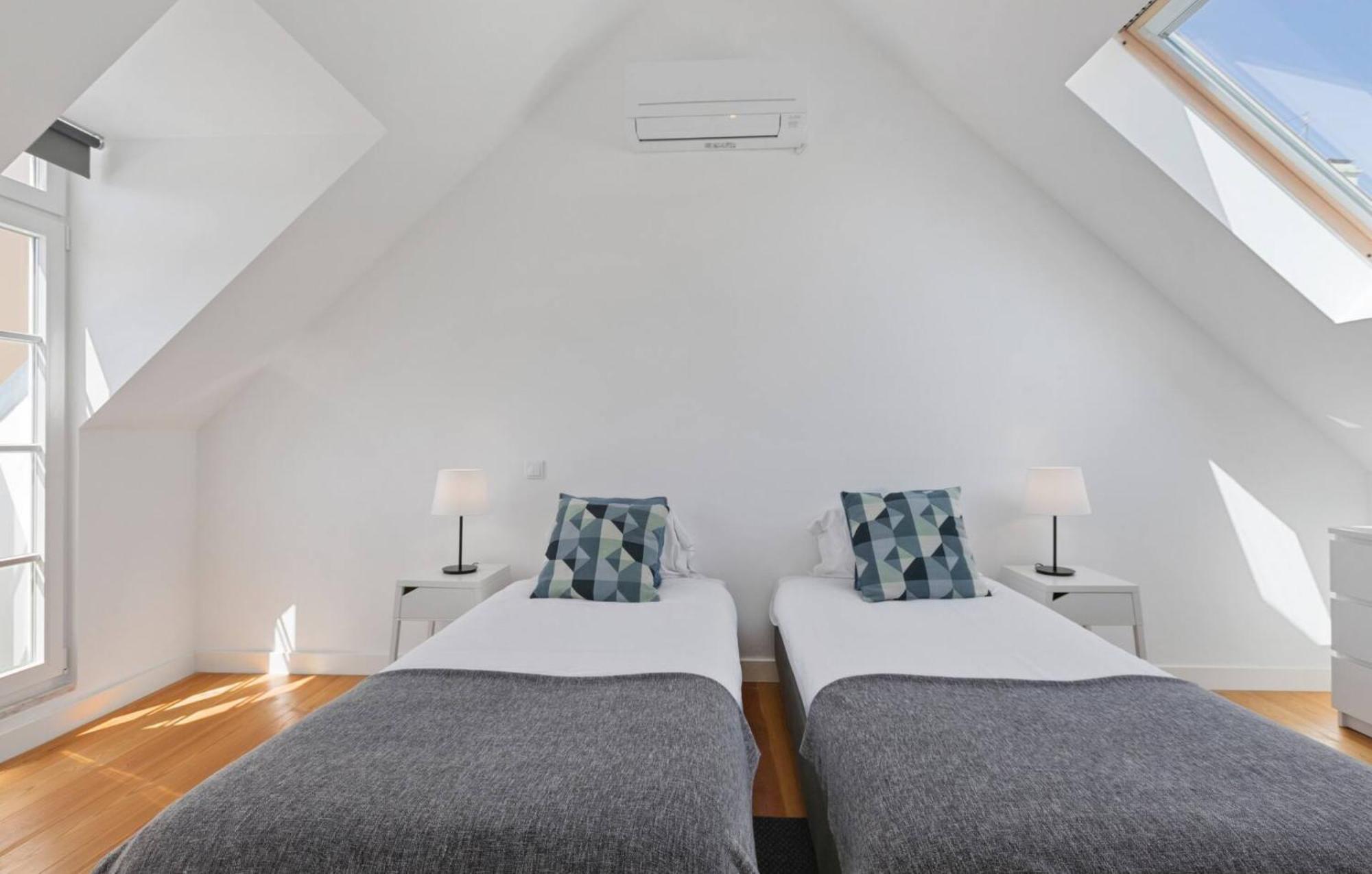 Fantastic Duplex In Private At Graca Lejlighed